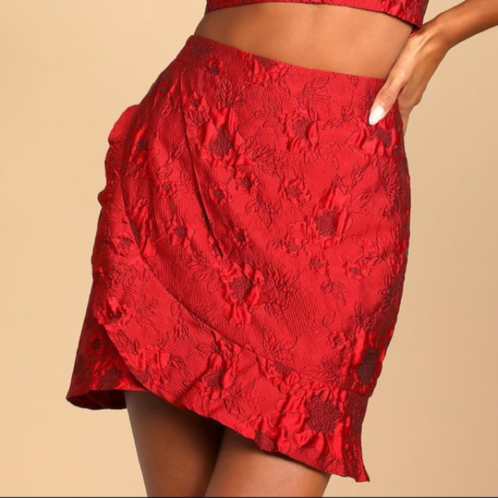 Air of Sophistication Red Floral Jacquard Mini Skirt NWT